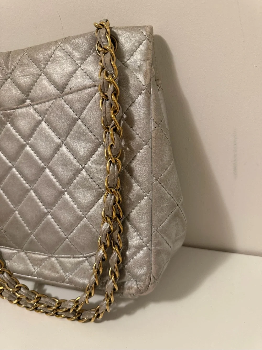 CHANEL Vintage Metallic Lambskin Quilted Jumbo Single Flap Bag